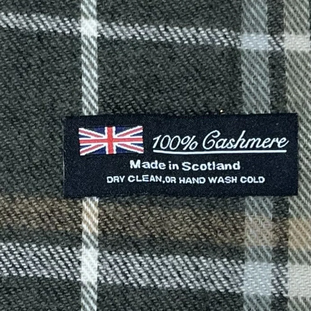 100% Scotland Cashmere Rectangular Scarf Olive Green Plaid Quiet Luxury